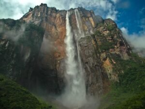 Está na Venezuela a cachoeira mais alta do mundo: ela supera em muitos metros as Cataratas do Iguaçu | National Geographic