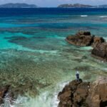 Onde ficam as "zonas azuis": os 5 lugares do planeta com mais pessoas acima de 100 anos | National Geographic